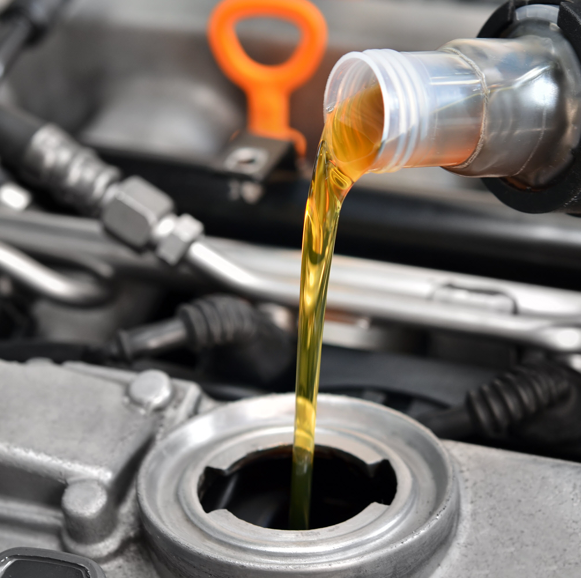 5 signs your motorcycle needs an oil change - iMotorbike News
