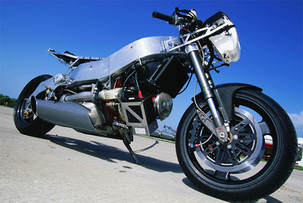 MTT Y2K Superbike: The First Turbine-Powered Street Legal Motorcycle!